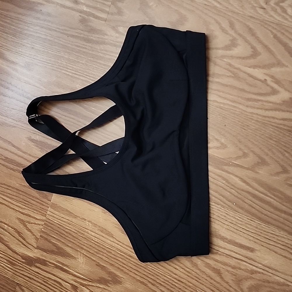 Fabletics sports bra xl‎